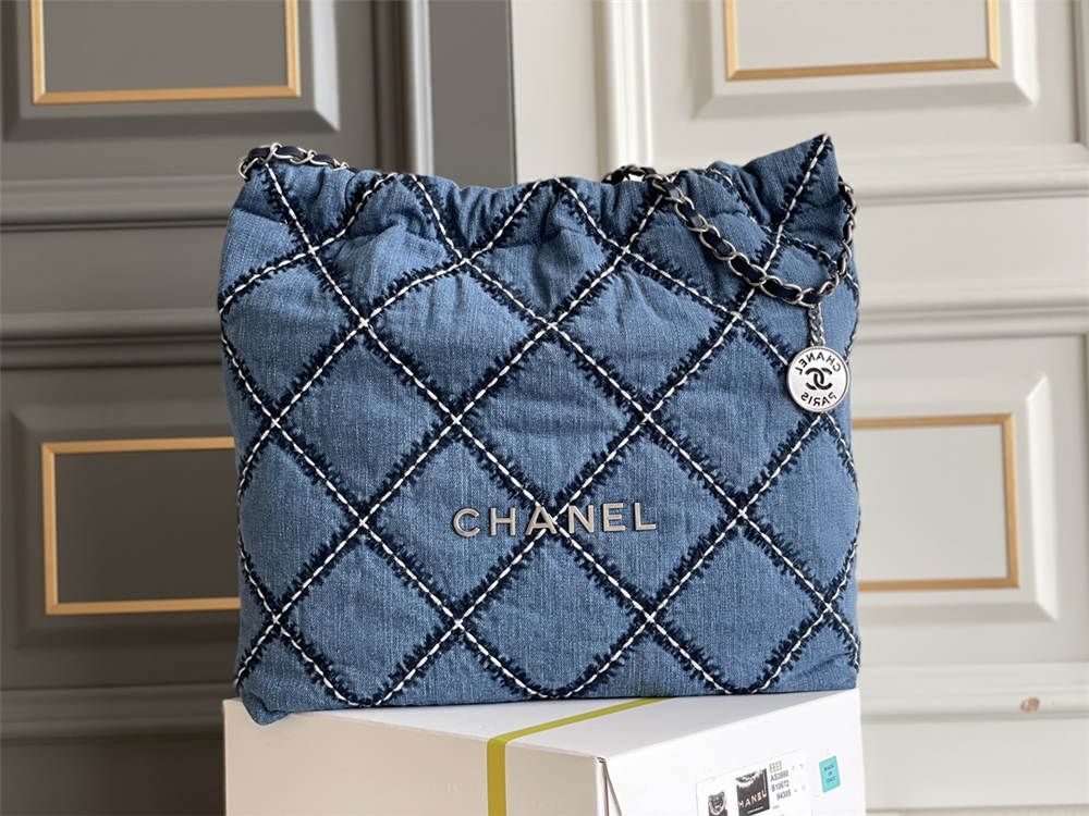 Chanel 22 bag Denim 39x42x8cm 2025 new 